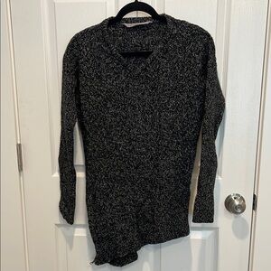 Athleta Marled Black V-neck Asymmetrical Wool & Cashmere Sweater